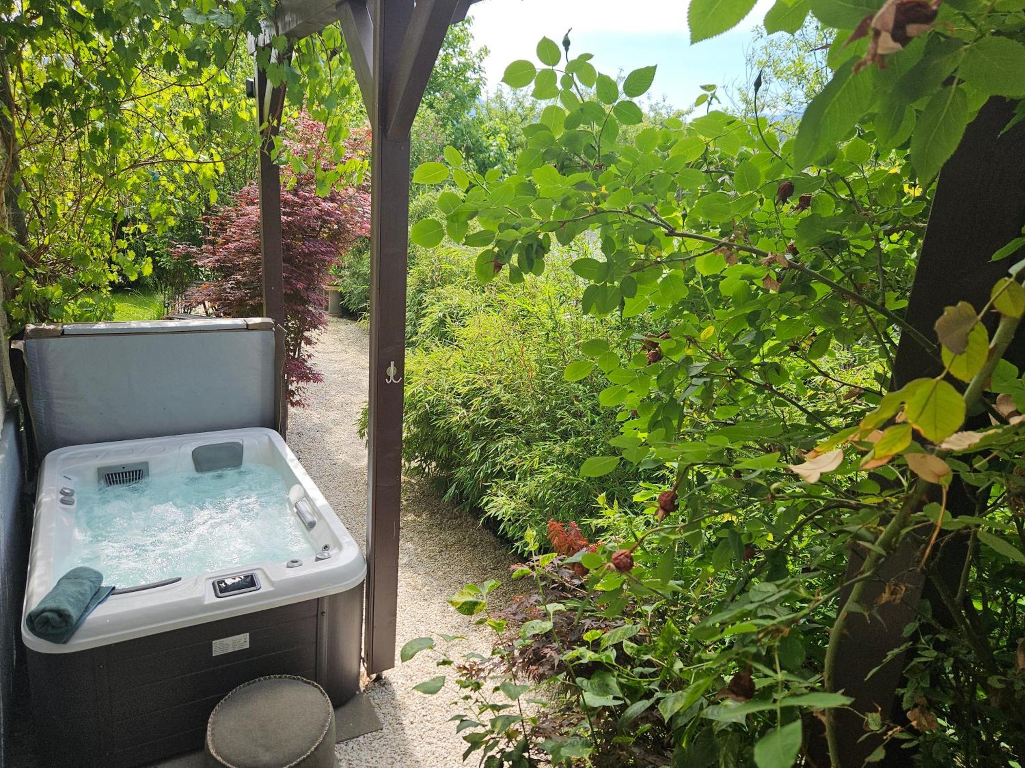 Premium Apartment Mit Privatem Whirlpool, Sauna, Garten Sankt Martin am Grimming Kültér fotó