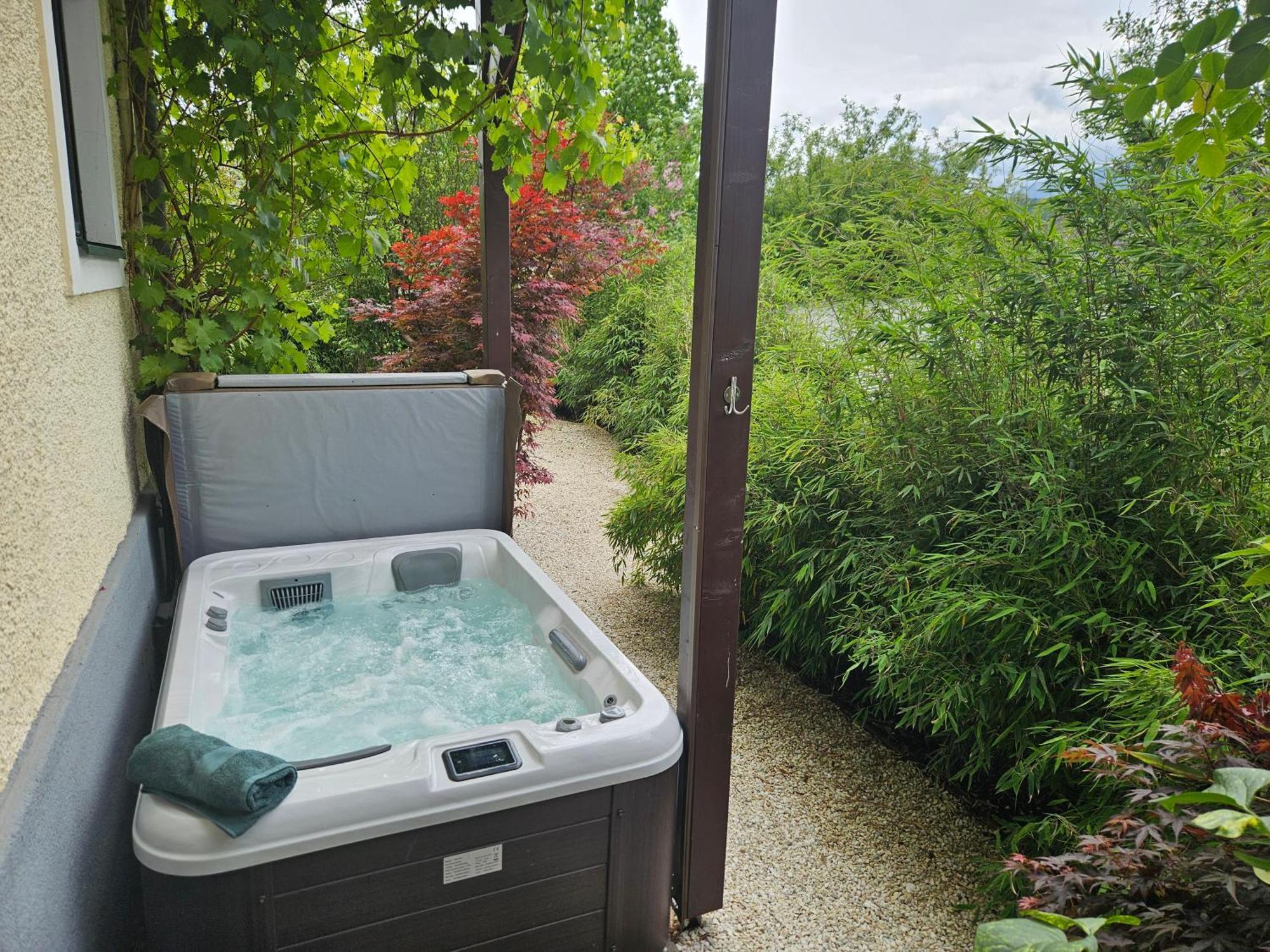 Premium Apartment Mit Privatem Whirlpool, Sauna, Garten Sankt Martin am Grimming Kültér fotó